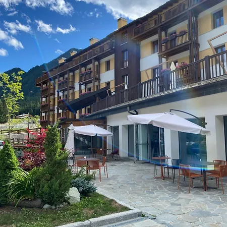 Maison Poluc - Cadeau Des Alpes Апарт-отель 4*