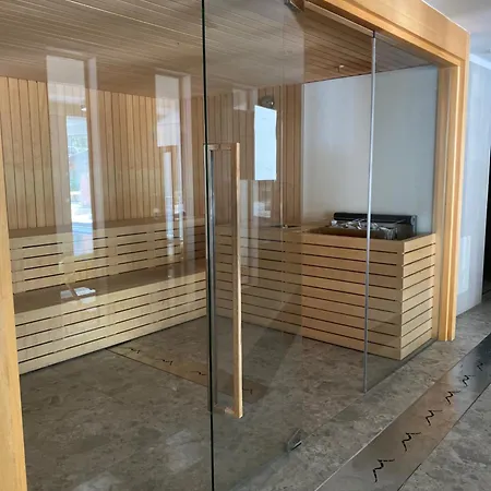Maison Poluc - Cadeau Des Alpes 4* Камполук